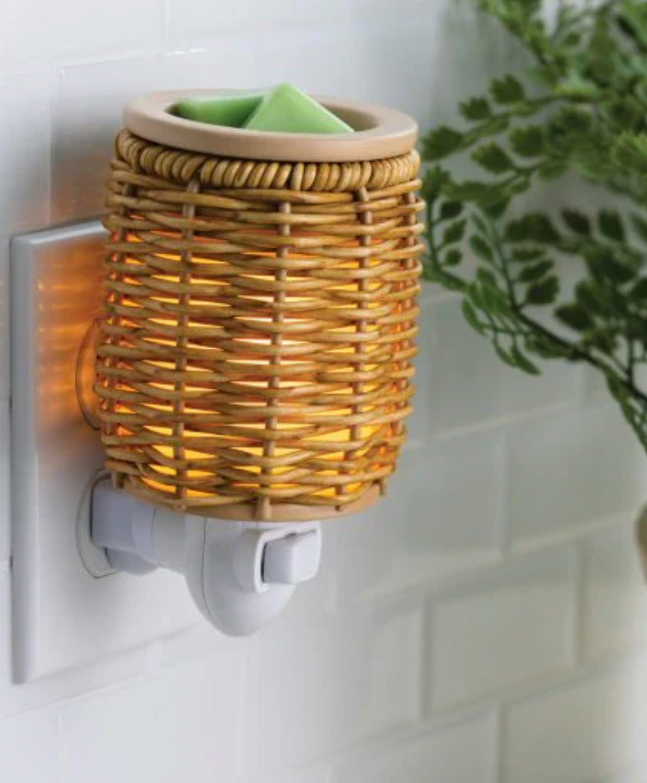 Wicker Lantern Pluggable Wax Warmer