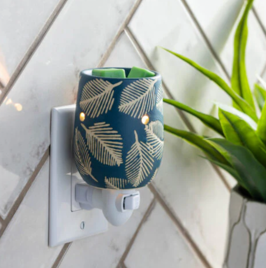Pressed Leaf Pluggable Warmer